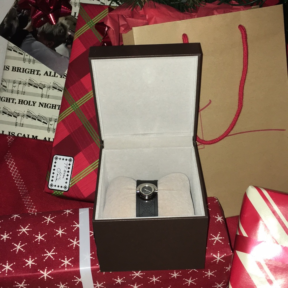 💯% Authentic Gucci “Twirl” Watch - Picture 5 of 12
